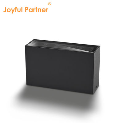 পৃষ্ঠতল মাউন্ট সিলিং লাইট IP65 রেটিং জলরোধী কালো অ্যালুমিনিয়াম শরীর 152 * 50 * 90MM