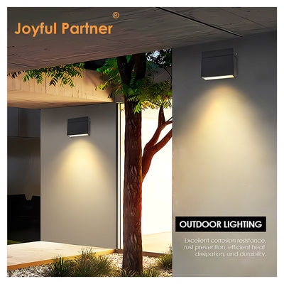 উপরে এবং নীচে আলোকসজ্জা আধুনিক এলইডি ওয়াল মাউন্ট গার্ডেন উঠোন আলো 10W কালো সাদা হাউজিং রঙ জলরোধী আইপি 65